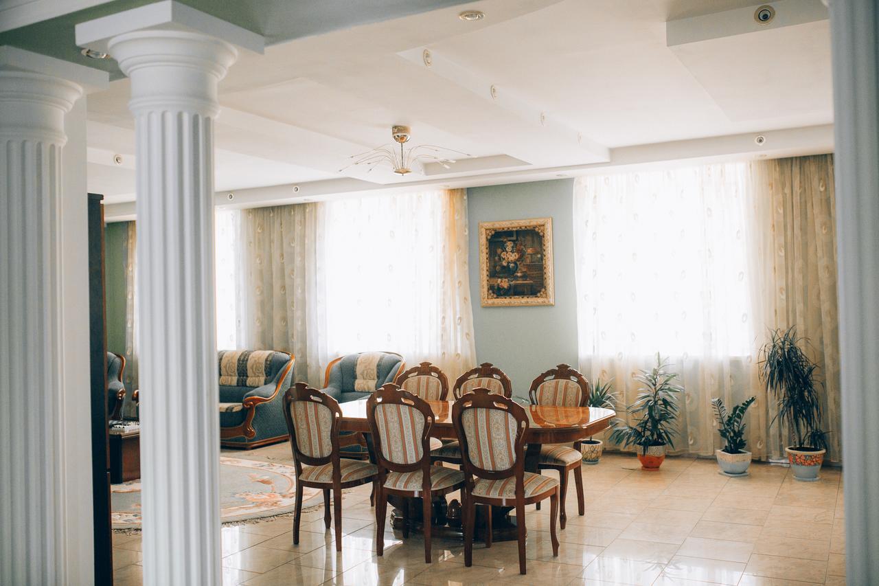 Fermerska Hata Dubno Exterior foto